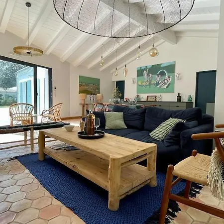 Les Quatre Chenes, House, Vert-bois D'oleron Villa *